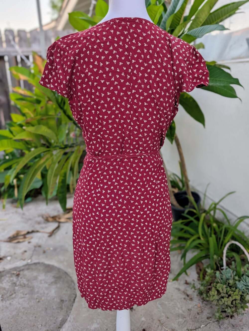Brandy Melville burgundy red wrap dress floral OS cottagecore coquette 90s - Picture 3 of 6